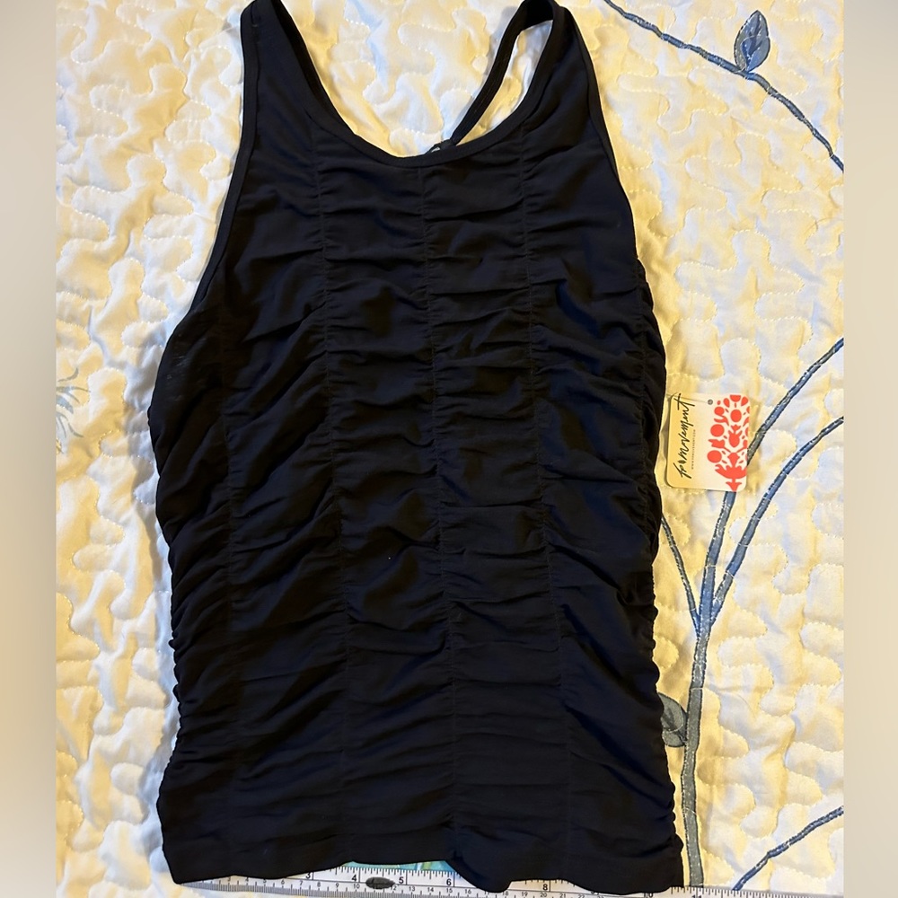 We the Free black top Medium NWT - Picture 2 of 4